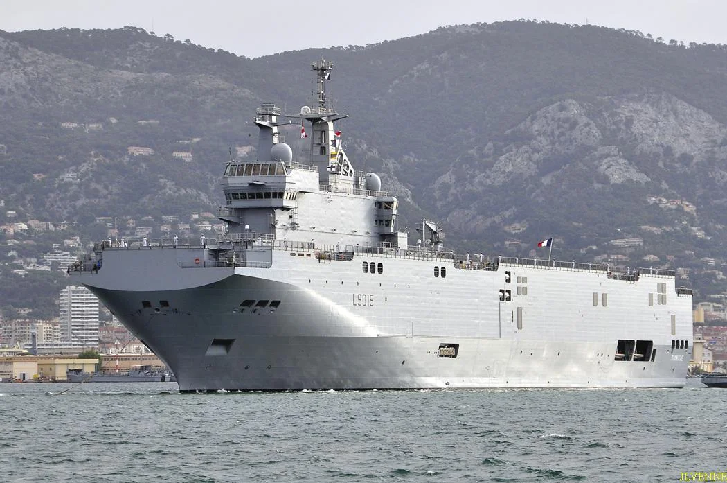 Arrivée du BPC Dixmude à Toulon