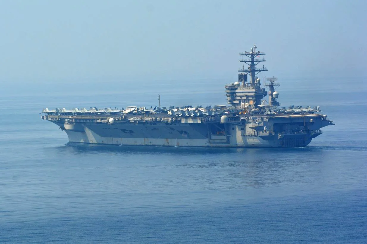 Le porte-avions USS Nimitz