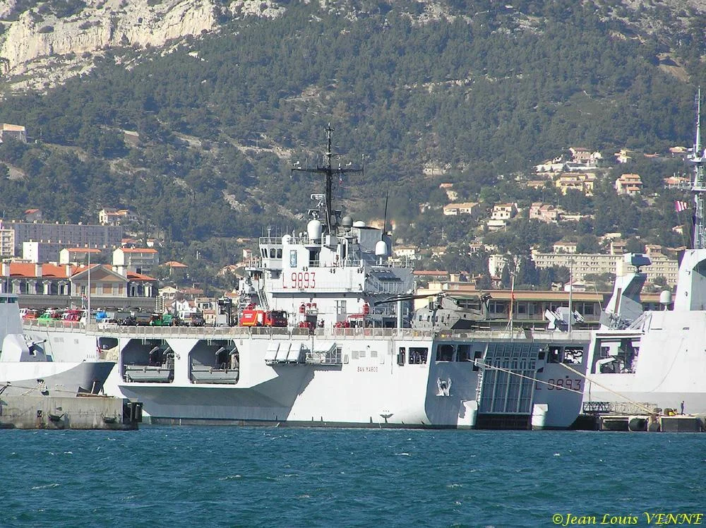 Le San Marco Ã  quai Ã  Toulon