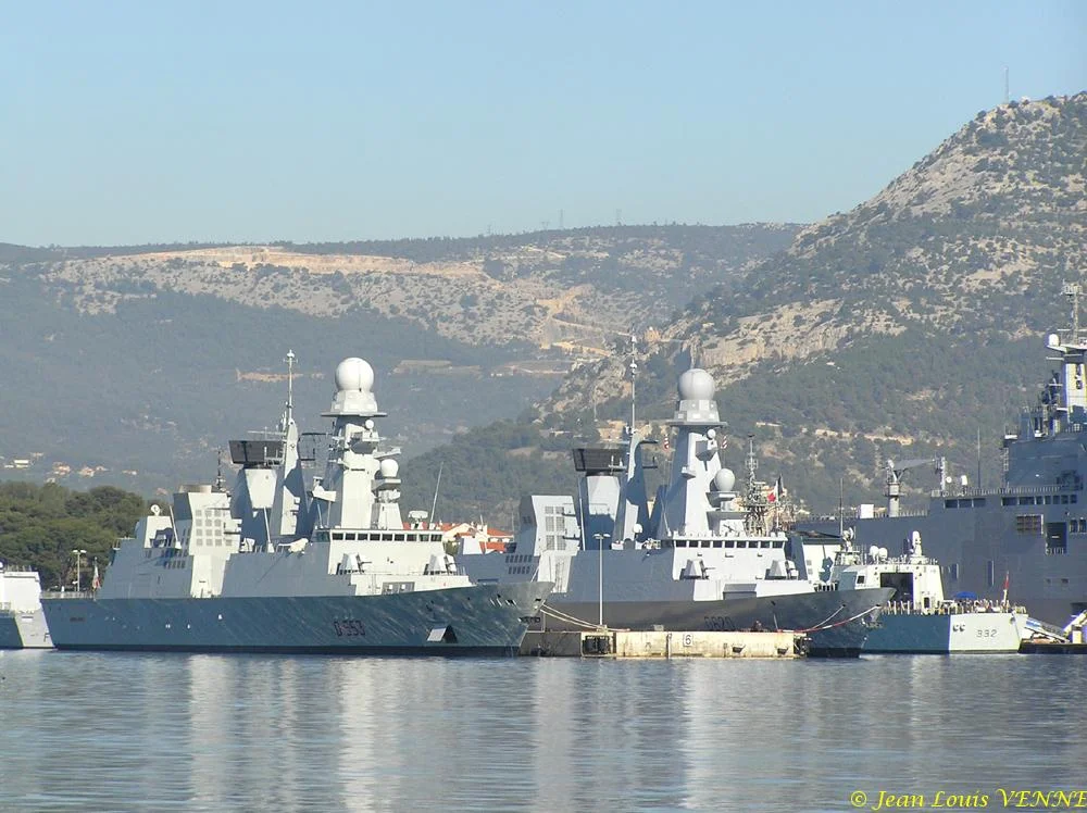 L'Andrea Doria et le Forbin