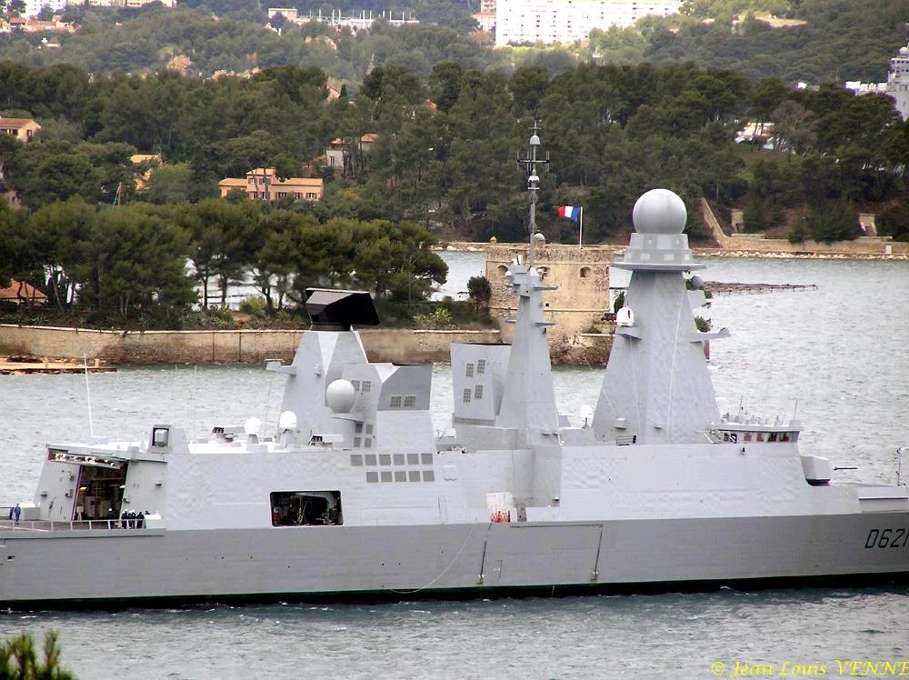 Le Chevalier Paul au moullage dans la baie du Lazaret