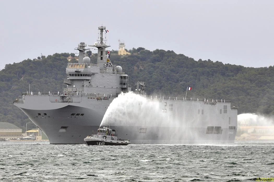 Arrivée du BPC Dixmude à Toulon
