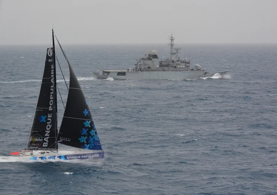 La frégate Nivôse et Armel Le Cléach sur Banque Populaire