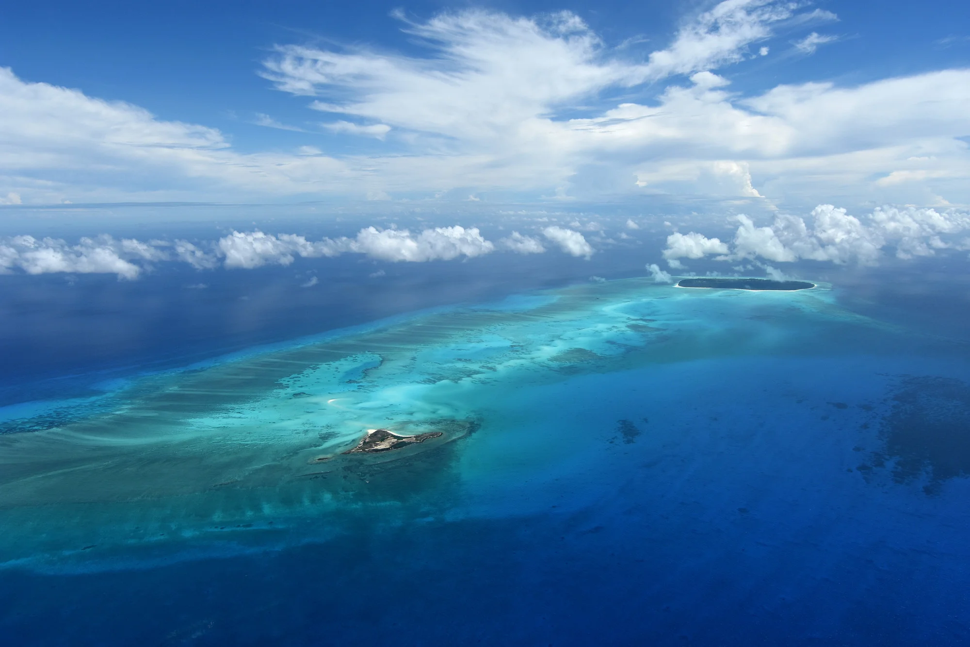 Vue aérienne des îles Glorieuses