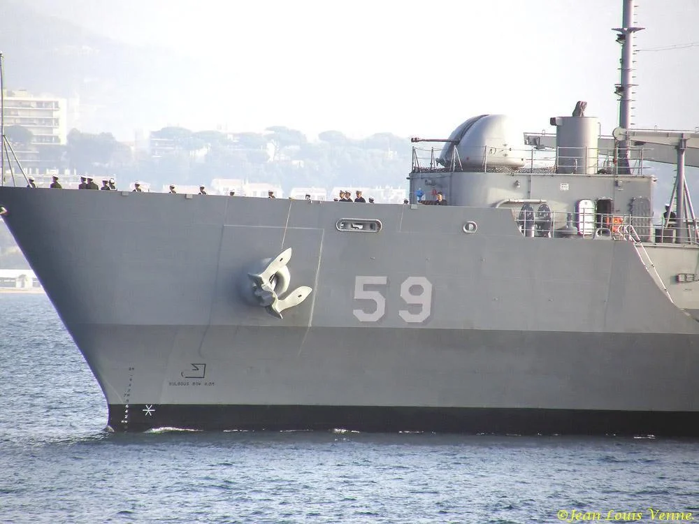 Le pétrolier-ravitailleur HWACHEON