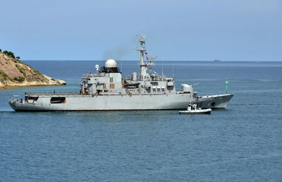 Le Vendémiaire appareille pour la mission Asie-Pacifique 2016