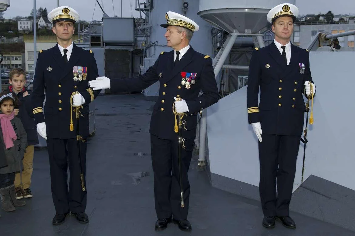 Un nouveau commandant pour l’aviso LV Le Hénaff