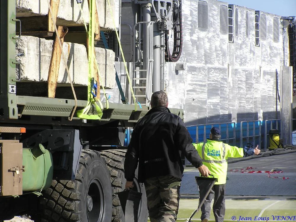 Premier plageage du L-CAT avec matériel roulant