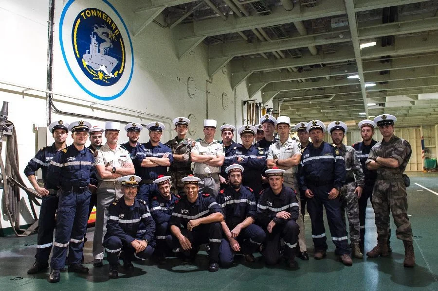 Le BPC Tonnerre commémore la bataille de Camerone