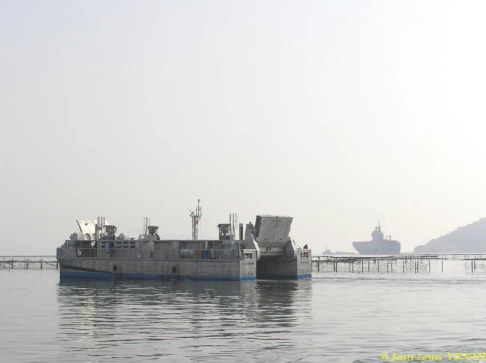 Le nouveau catamaran de débarquement de la CNIM