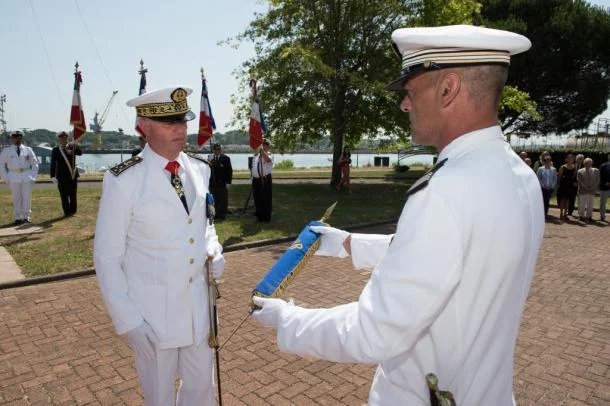 Dissolution de la base de l’Adour
