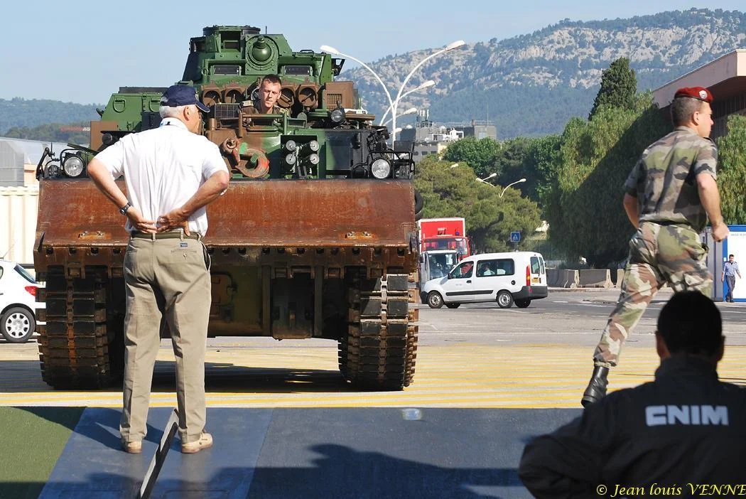 L'Engin Blindé du Génie embarque sur le L-CAT