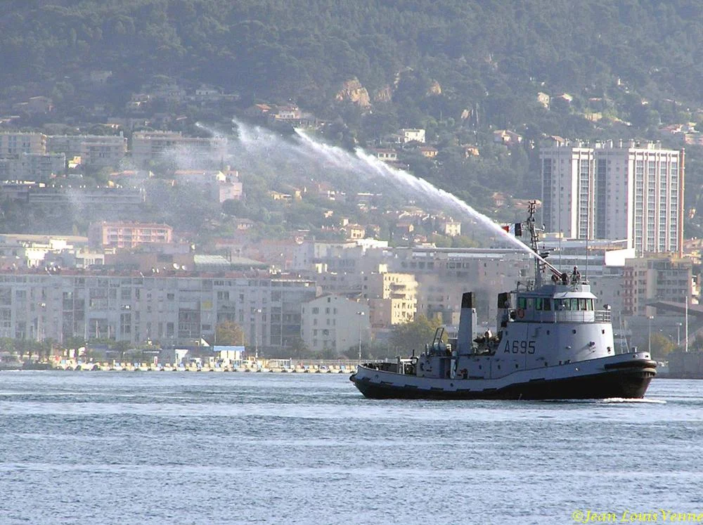 Remorqueurs en action