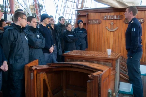 Les nouvelles recrues accueillies à bord de la goélette Etoile