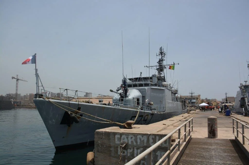 Le patrouilleur Commandant Bouan accosté dans le port de Dakar