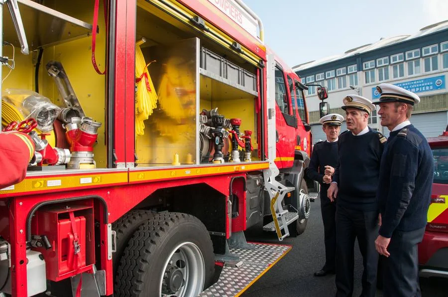 Deux nouveaux véhicules pour les marins-pompiers de Cherbourg
