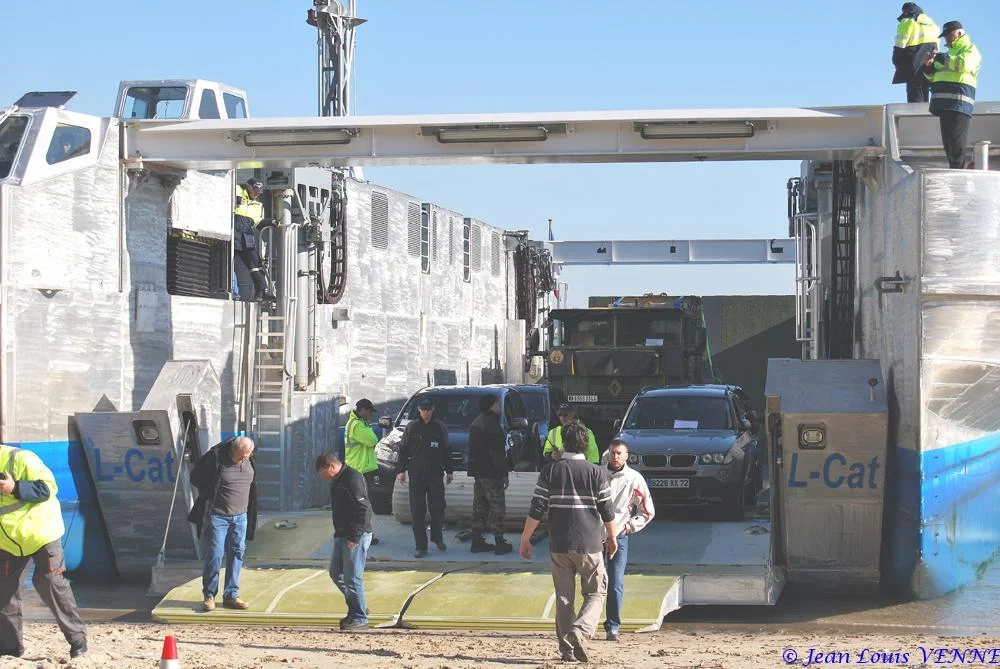 Premier plageage du L-CAT avec matériel roulant