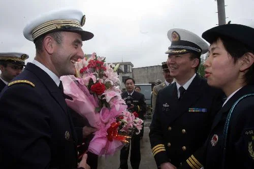 Accueil par les autorités Chinoises