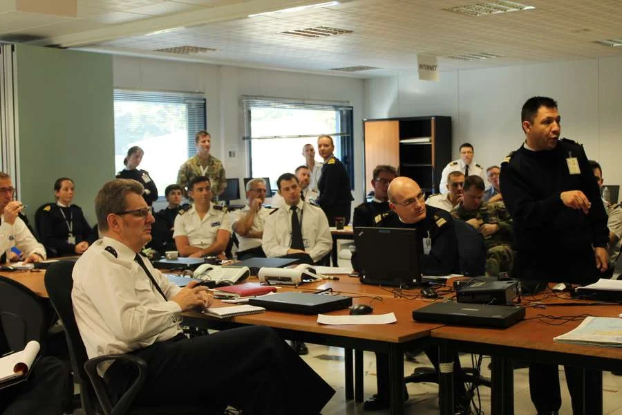 Réunion de préparation de l'exercice franco-britannique Griffin Strike 2016