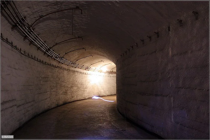 Galerie vers le canal.