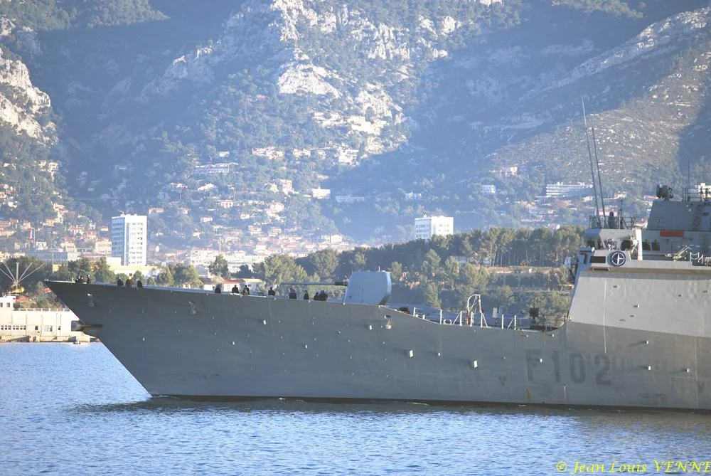 La frégate anti-aérienne espagnole ALMIRANTE DON JUAN DE BORBON