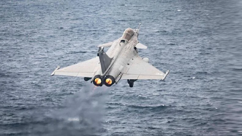 Un chasseur Rafale Marine