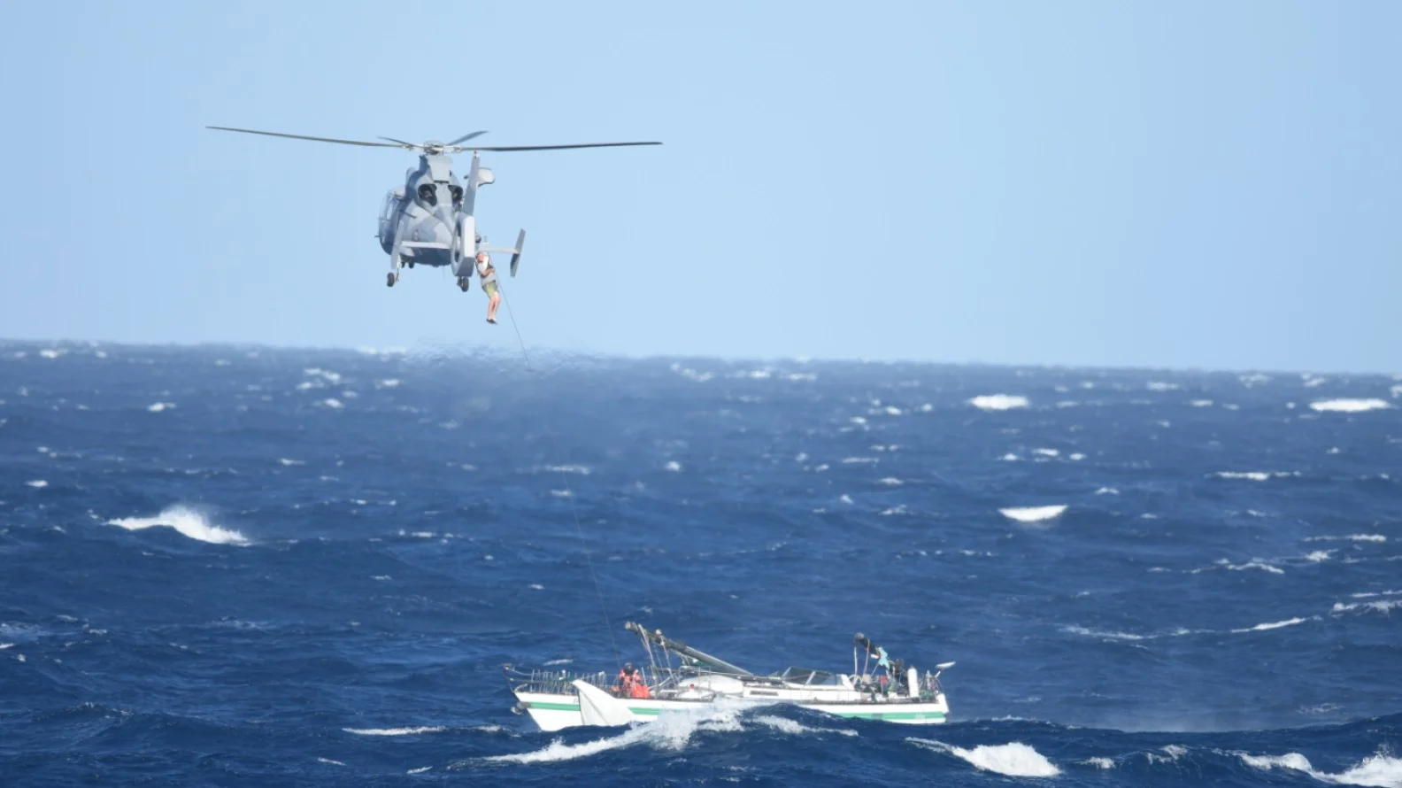 Hélitreuillage des plaisanciers