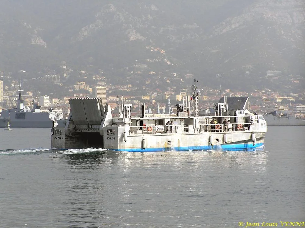 Le nouveau catamaran de débarquement de la CNIM