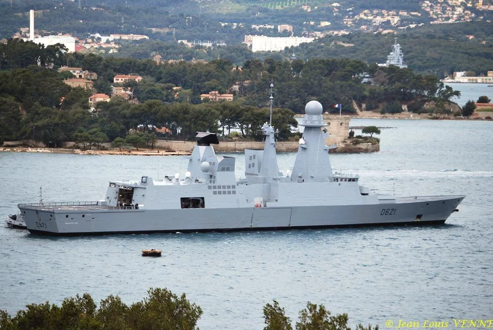 Le Chevalier Paul au moullage dans la baie du Lazaret
