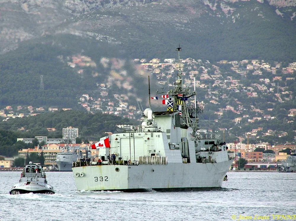 Arrivée à Toulon de la frégate canadienne Ville de Québec