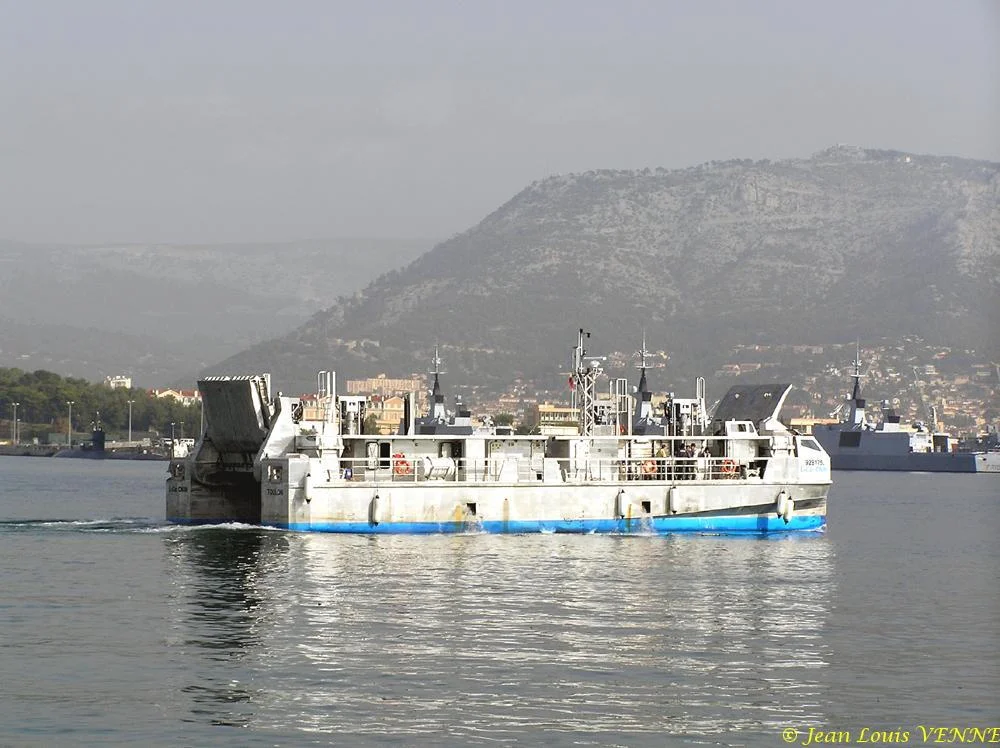 Le nouveau catamaran de débarquement de la CNIM