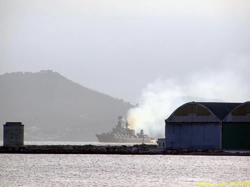 Arrivée Ã  toulon du croiseur Russe Moskva