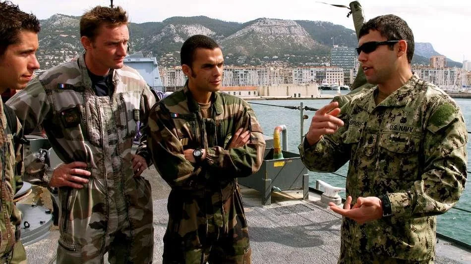 Rencontre entre plongeurs démineurs américains et français