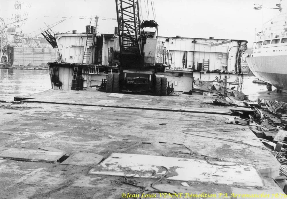 Démolition de l'Arromanches