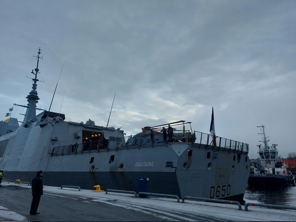 La frégate Aquitaine fait escale à Stockholm