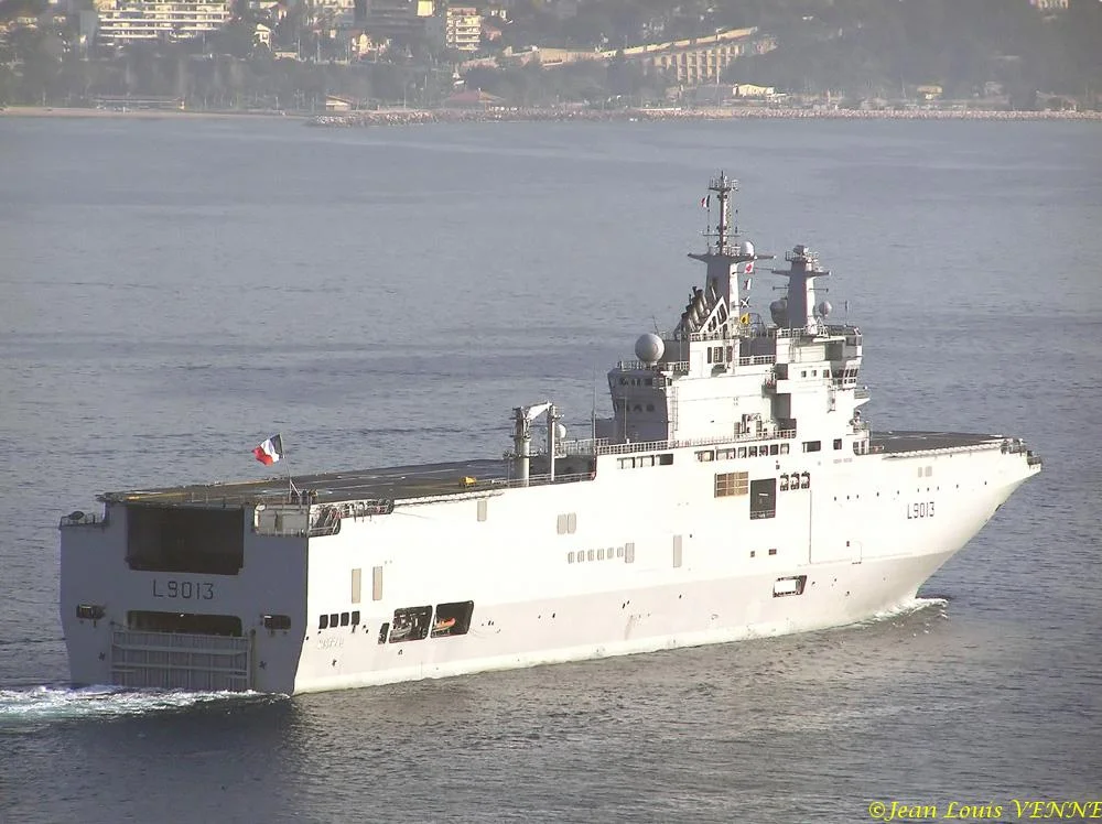 Appareillage du Mistral pour le Japon