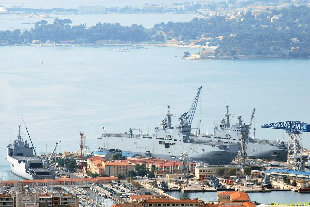 Les BPC Mistral et Tonnerre aux bassins Vauban