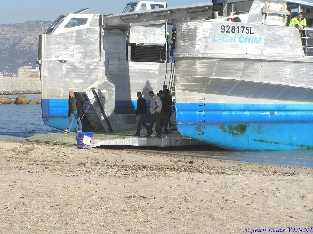 Premier plageage du L-CAT avec matériel roulant