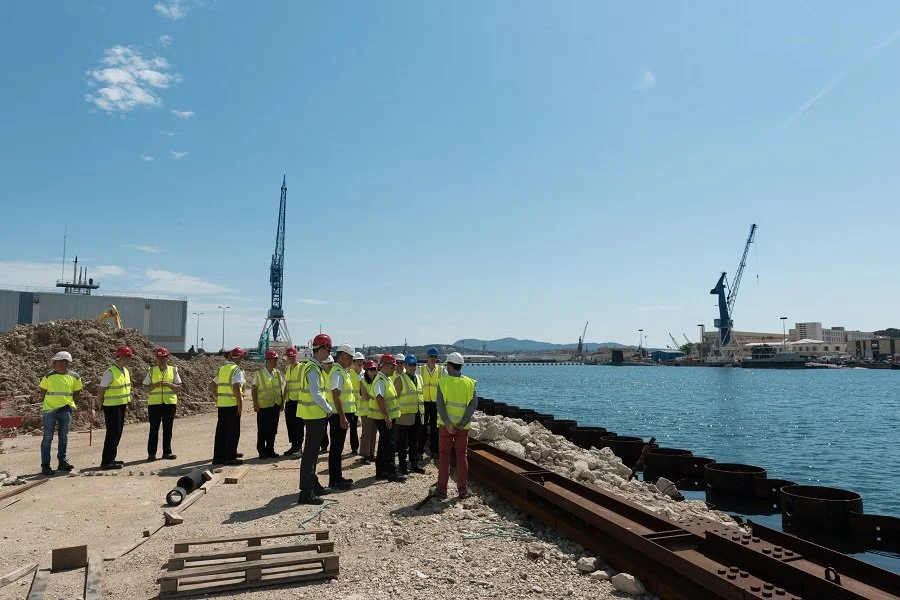 L’amiral Christophe Prazuck CEMM visite les infrastructures d’accueil des Barracuda