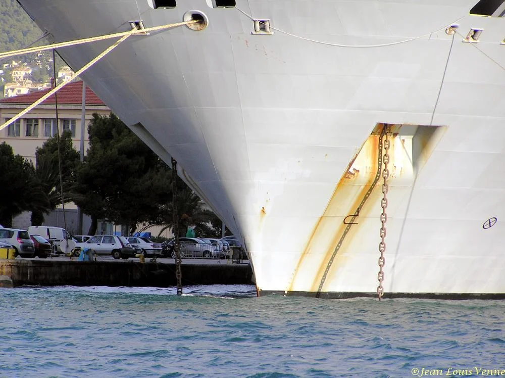Le Mistral Ã  quai