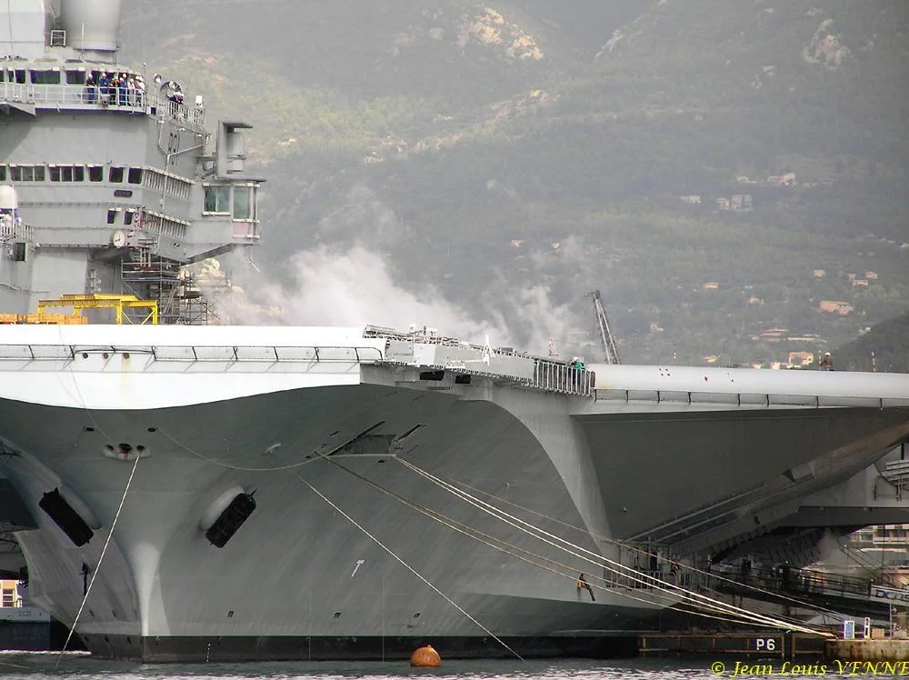 Essais des catapultes du Charles de Gaulle