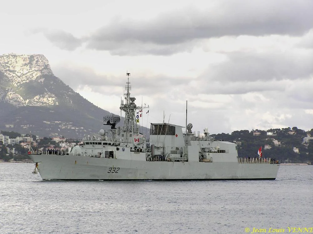 Arrivée à Toulon de la frégate canadienne Ville de Québec