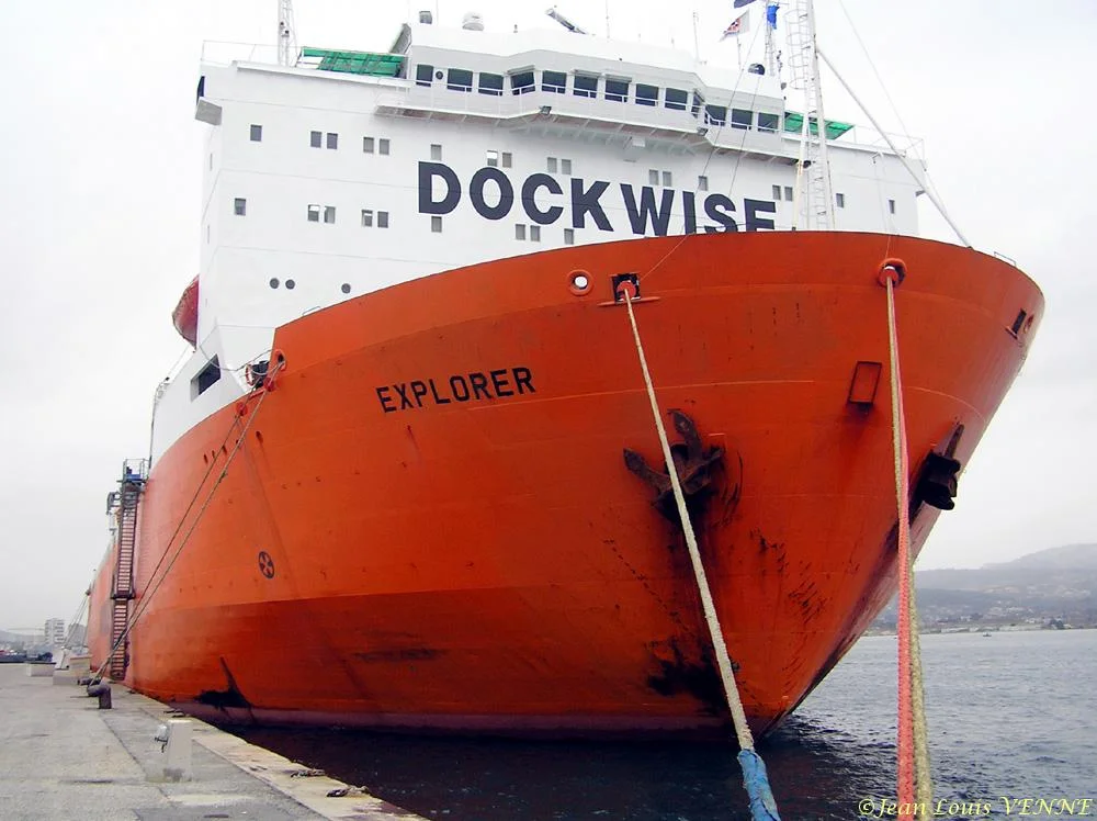 Le Dockwise Explorer