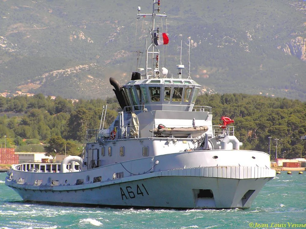 Remorqueurs en action