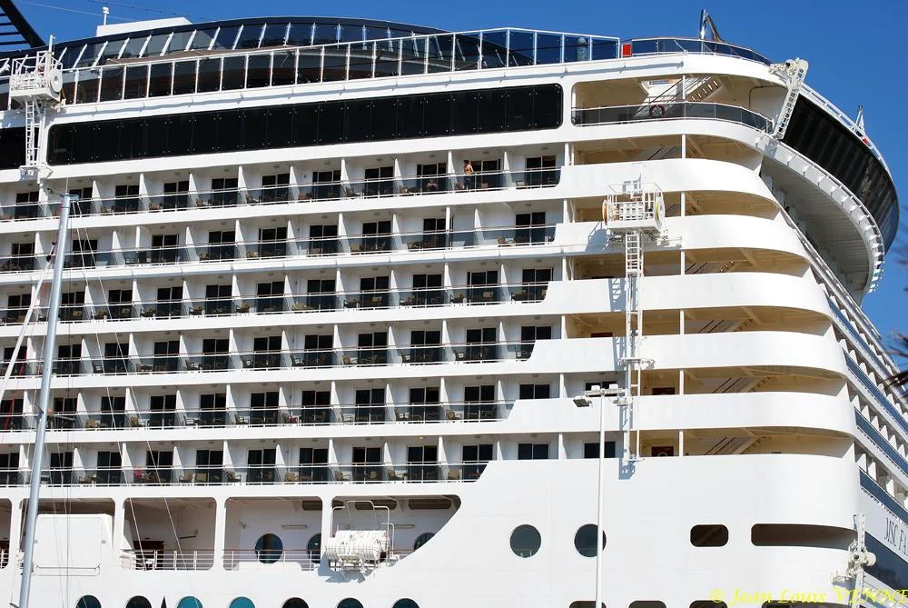 Escale surprise du MSC Fantasia à La Seyne sur Mer