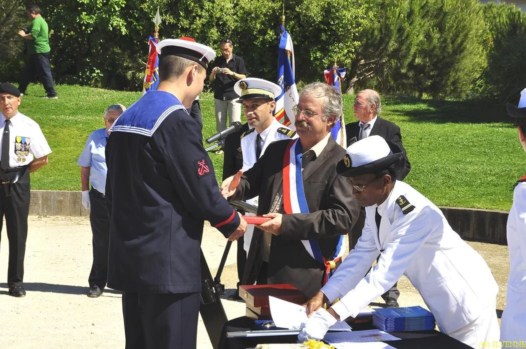 Les stagiaires de la préparation militaire marine de La Seyne-sur-mer reçoivent leur brevet