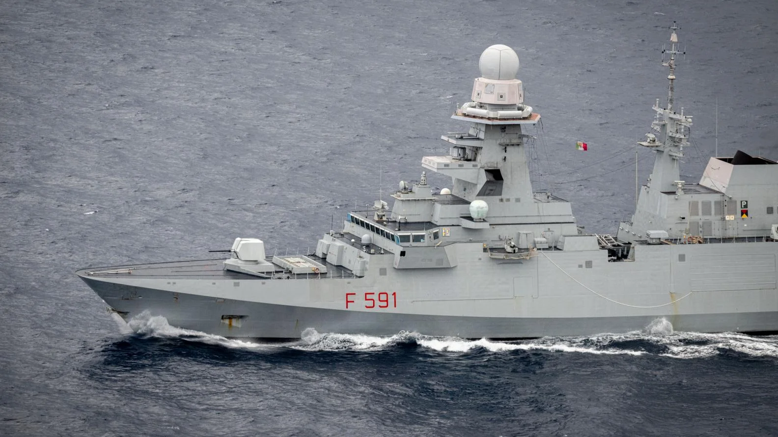 La frégate italienne Virginio Fasan