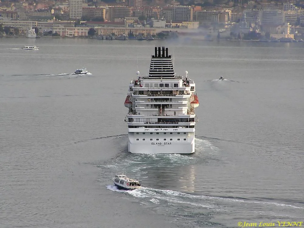 Arrivée du paquebot Island Star à Toulon