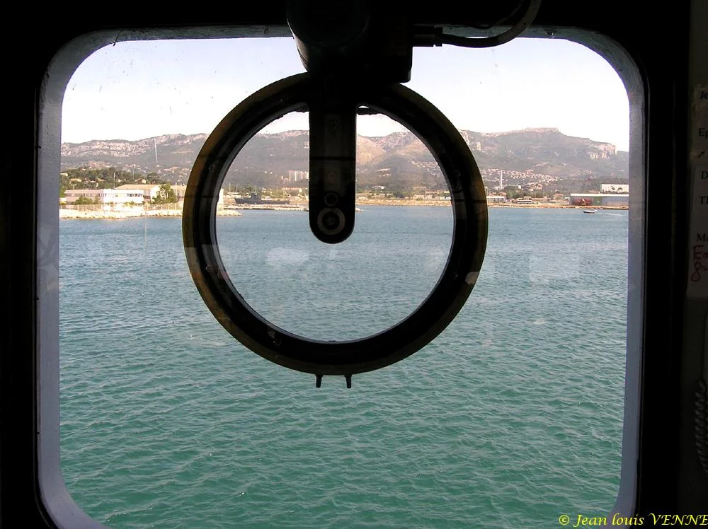 La Seyne, vue par un hublot