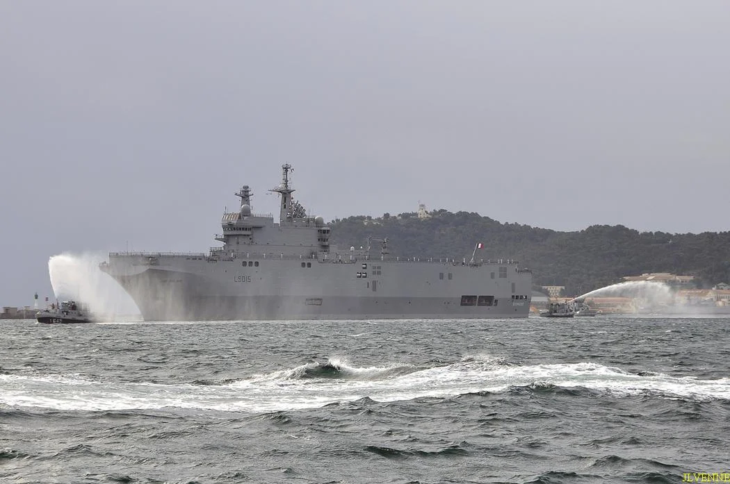 Arrivée du BPC Dixmude à Toulon